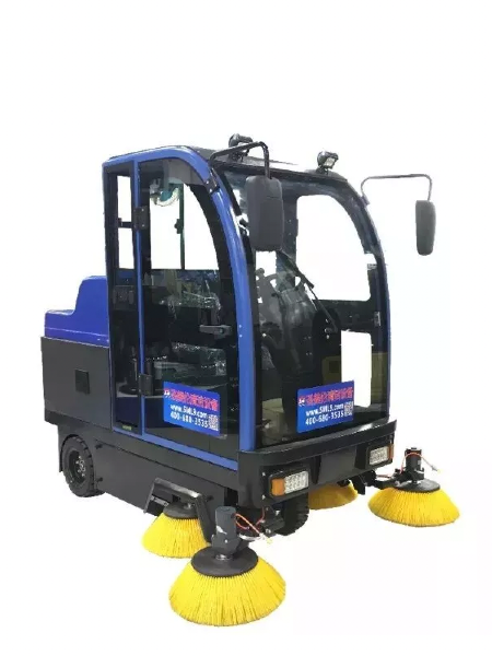 駕駛式掃地車(chē)